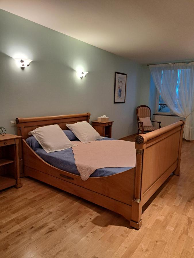 Chambre d'Hôtes Le Val Du Chapelain Acomodação com café da manhã Montigny-la-Resle Exterior foto